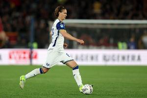 半岛体育注册网址-罗马诺：罗马引进维罗纳中卫吉拉迪接近达成协议，球员已同意加盟