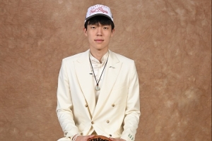 亚洲人如何打NBA？杨瀚森：不要在场上想太多 发挥好坏都是正常的