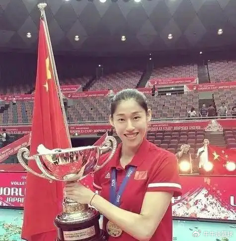 半岛体育下载-职务被降级？刘晓彤上任，新岗位曝光，或退出北京女排，朱婷祝福|中国女排|排球|里约热内卢奥运会|东京奥运会|张常宁_新浪体育_新浪新闻
